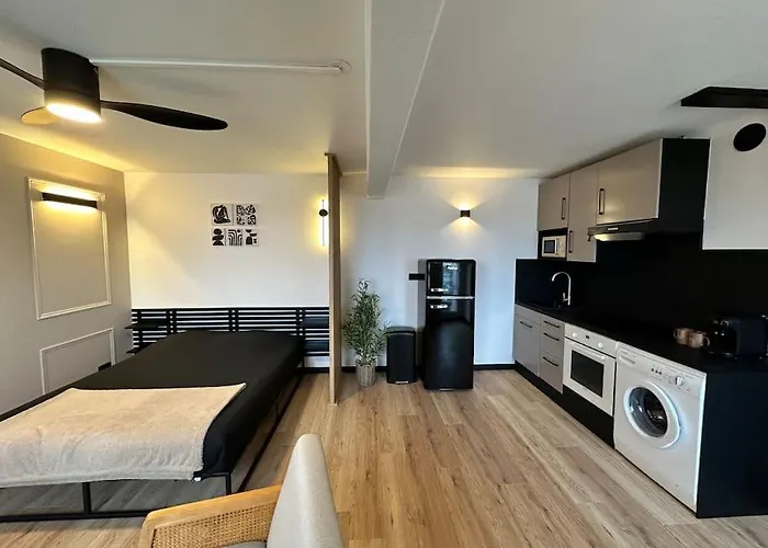 Neuf, Hypercentre, Parking, Balcon Appartement *