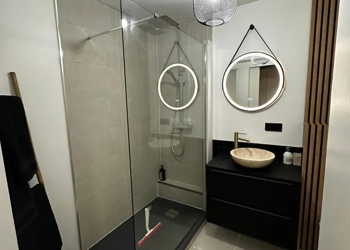Neuf, Hypercentre, Parking, Balcon Appartement