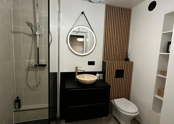 Neuf, Hypercentre, Parking, Balcon Appartement *