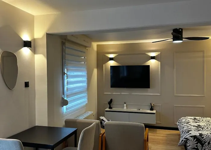 Neuf, Hypercentre, Parking, Balcon Appartement *